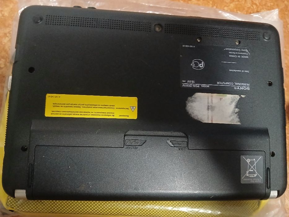 Assalom alekum Netbok sotiladi Sony 256gb xotira