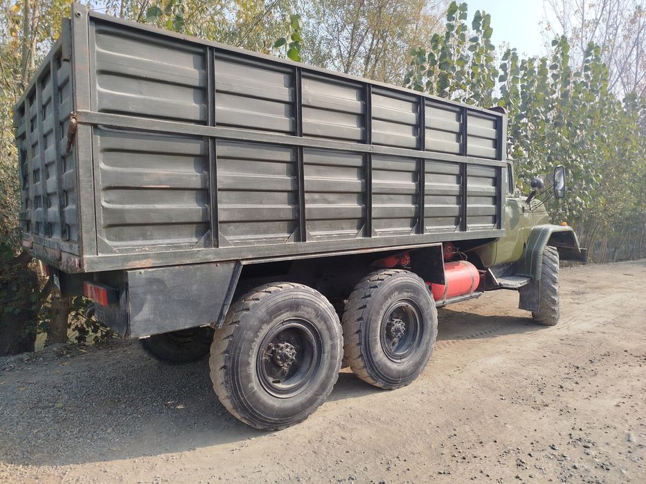 Zil 131 yili 1985 naxadu holatda