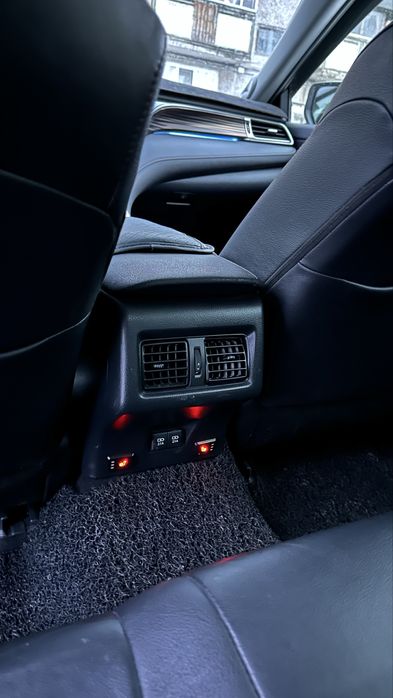 продам Камри 70 япошка 2019г