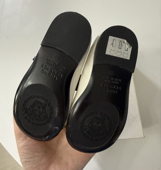 Детские туфли Young Versace