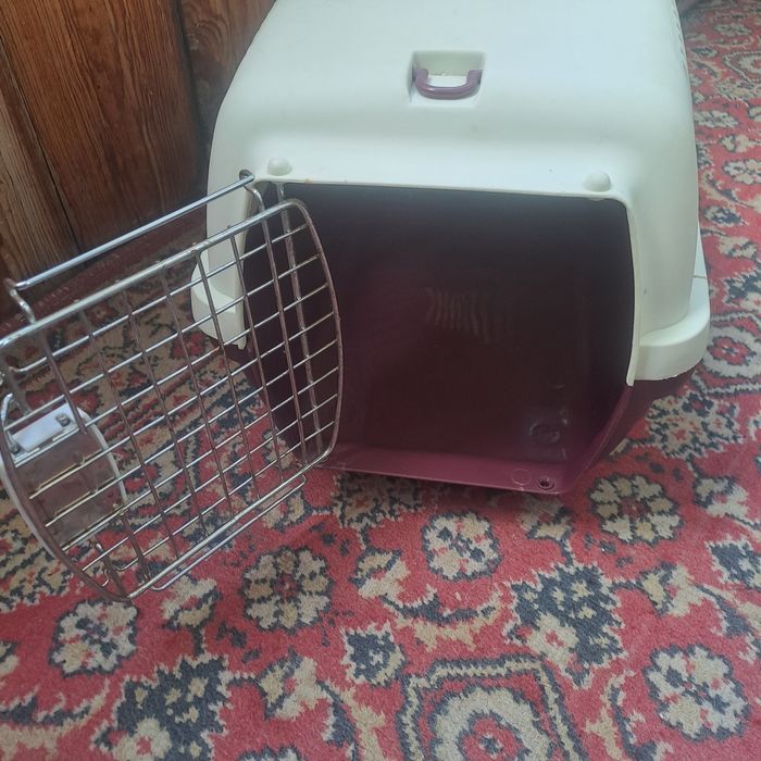 Продам переноску для кошак