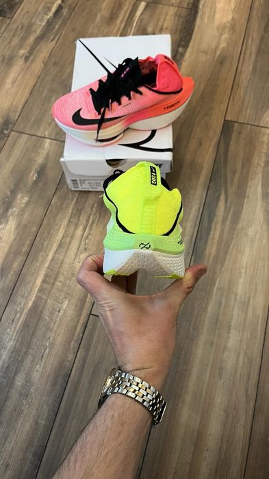 NIKE Alphafly 2 ..