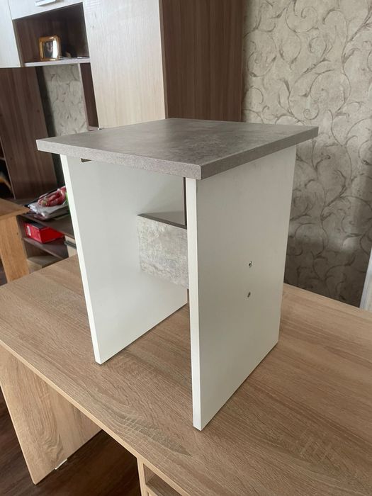 Продам табуреты из ЛДСП, Новые.