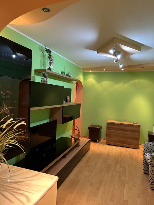 Apartament de închiriat cu 3 camere