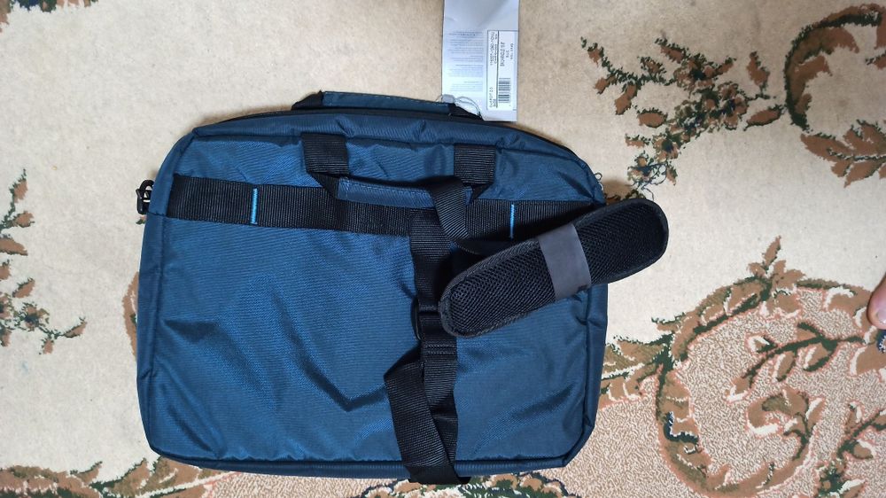Сумка для ноутбука новый.