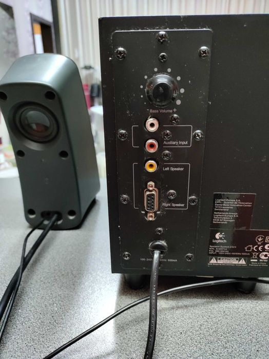 Logitech система