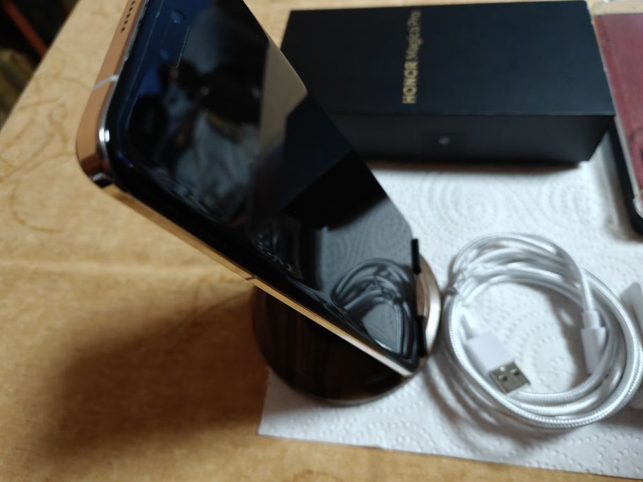 Honor Megic 6 pro 12/512.gb.