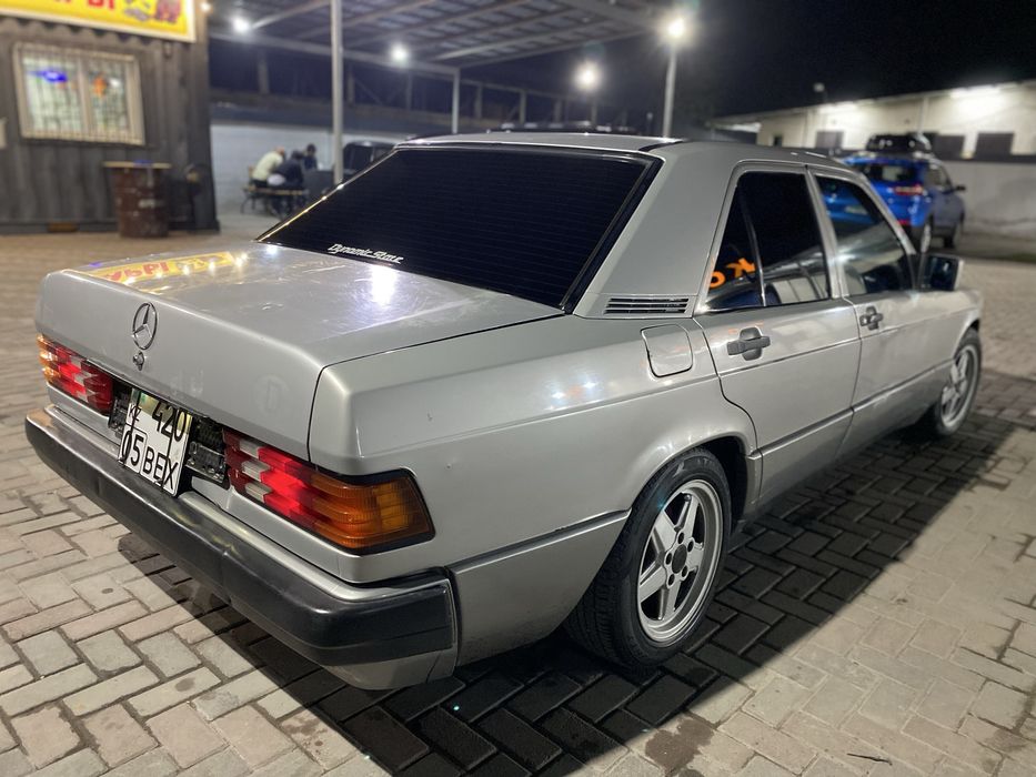 Mercedes Bens 190..