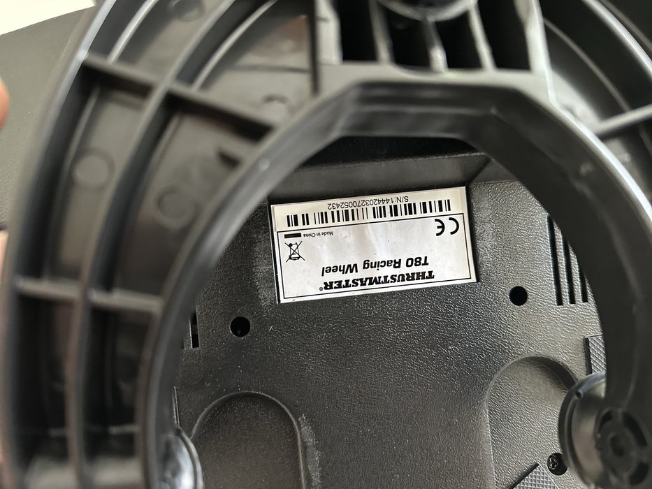 Волан за игра Thrustmaster T180 съвместим с PS5 и PS4