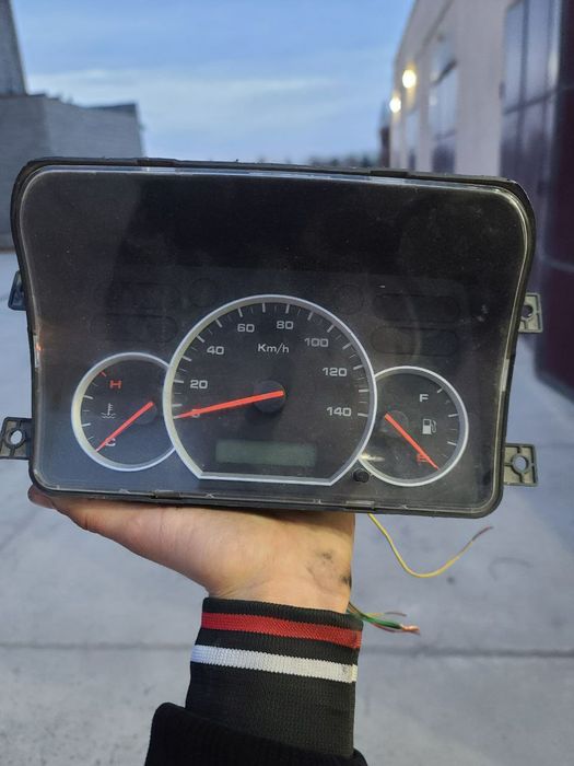 Kareski tablo damas labo sotiladi