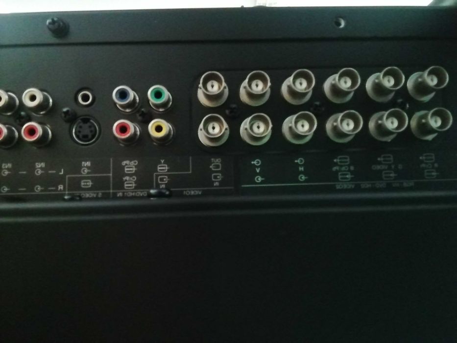 Monitor TV Profesional Industrial NEC P401, Schimb