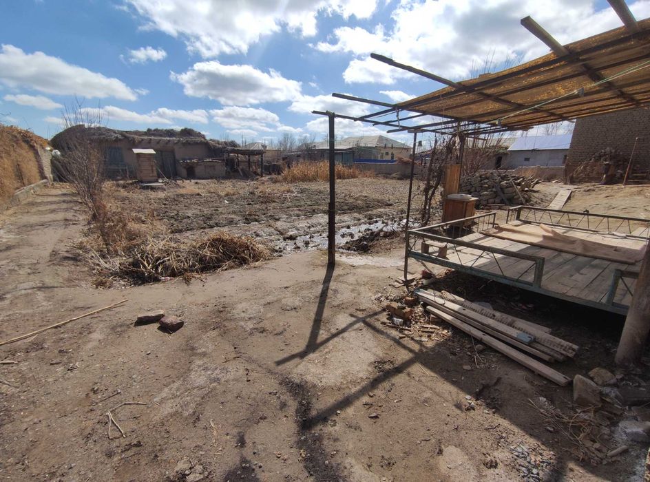 Уй сотилади 15 соток