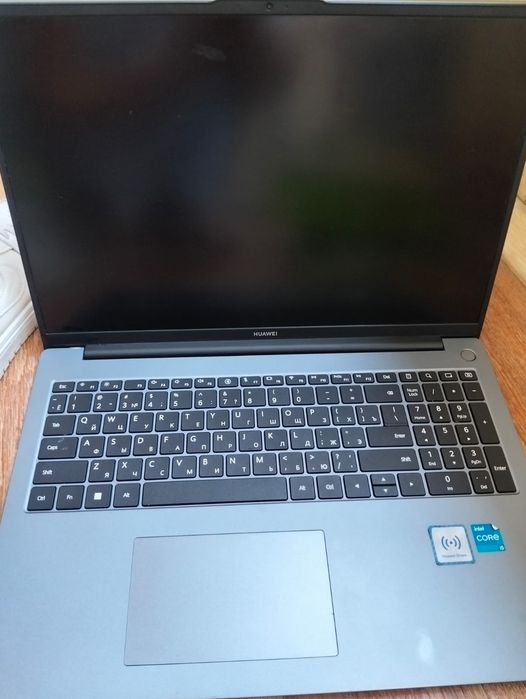 Срочно продам Huawei MateBook D 16 с