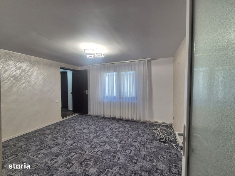 Casă de vânzare în Târgu Jiu – 3 camere, zonă liniștită, Tg-Jiu