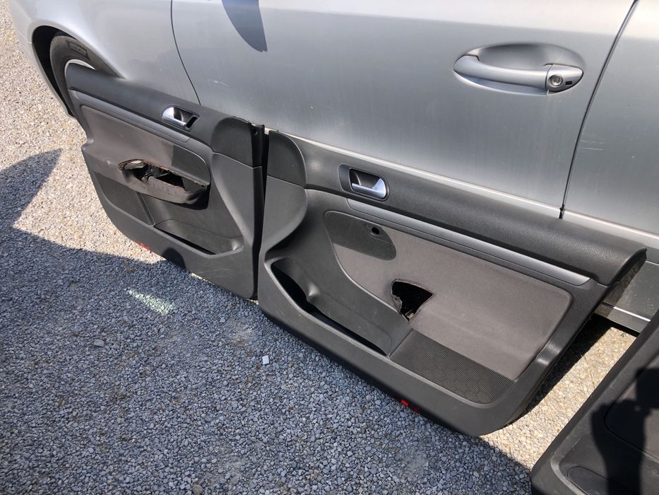 Кори за врати vw golf 5 комби