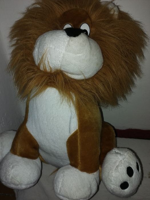 Продаются мягкие игрушки. В отличном состоянии.