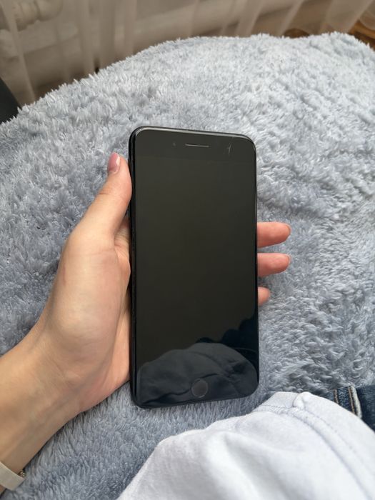 Iphone 7+б/у на продаже