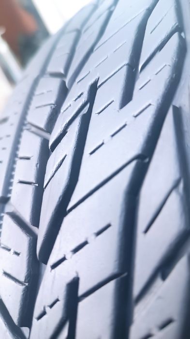 215/65/16 Continental