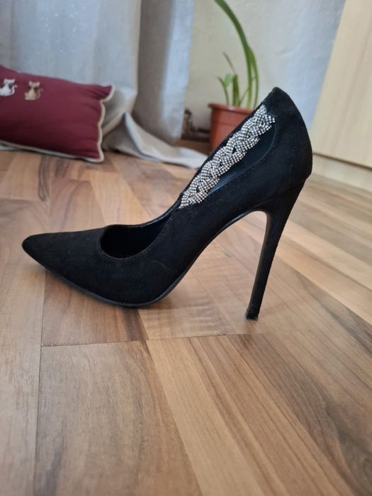 Pantofi cu toc damă