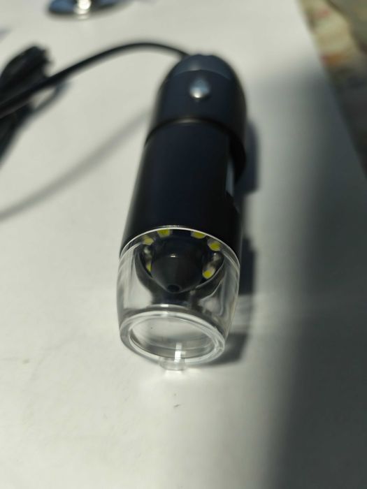 Microscop digital cu zoom si iluminare USB 1000x