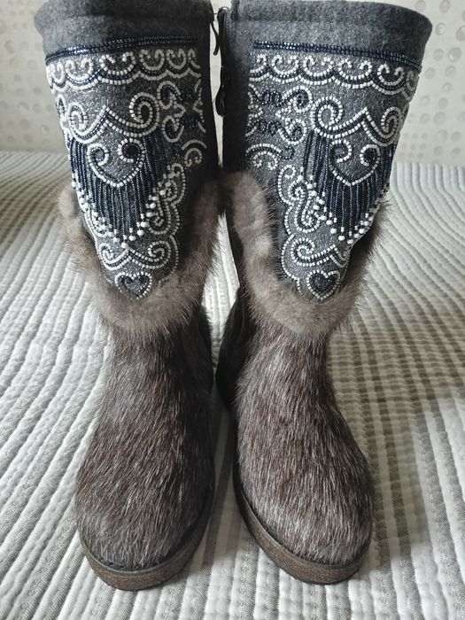 Продам натуральные унты