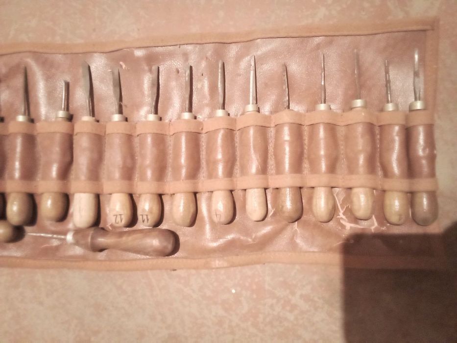 Шит, тиски, струбцина сотилади