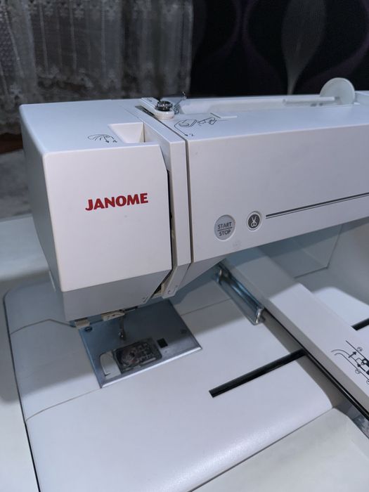 Вышивальная машинка , Швейная машина, Janome memory Craft 550E