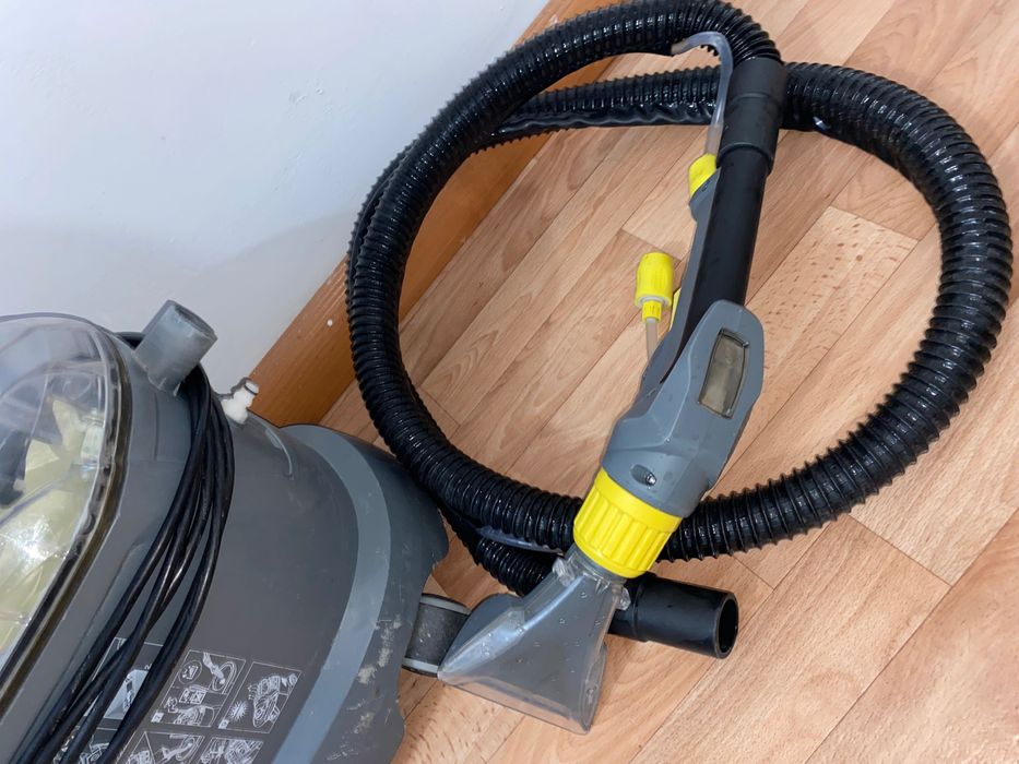 Пылесос Karcher Puzzi 8/1 серый
