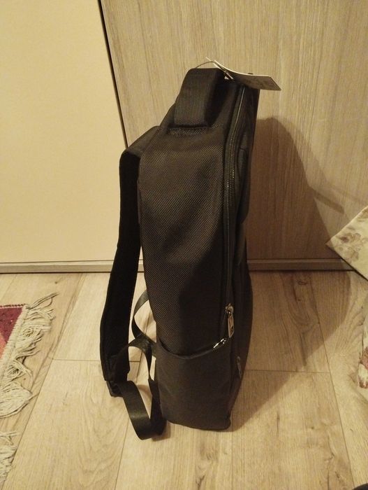 Vând rucsac pentru laptop Gino Rossi