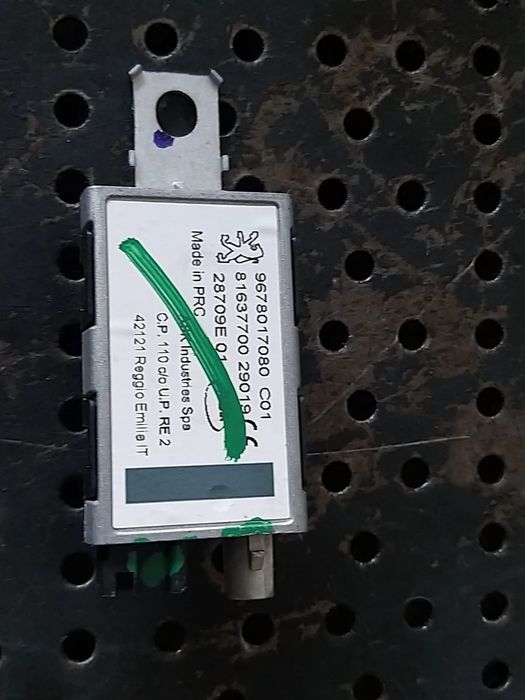 Amplificator antena peugeot 5008 2 9678017080 81637700