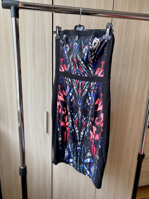 Разпродажба на рокли Zara Bershka Shein Stradivarius H&M