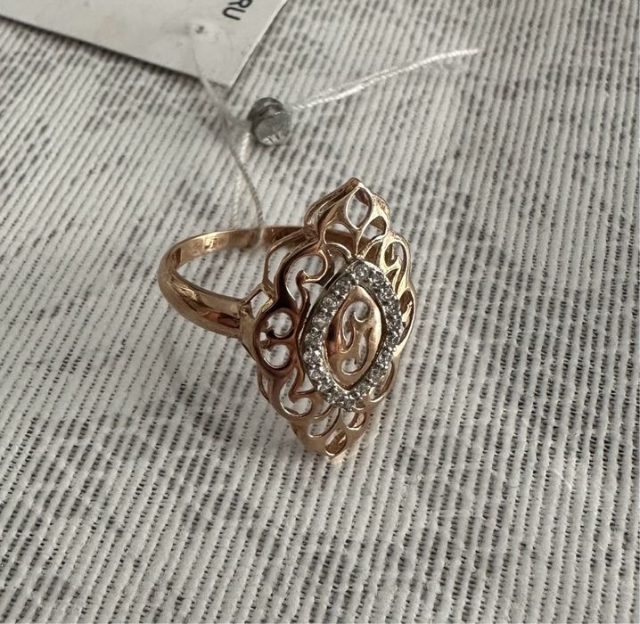 Продам золотое кольцо