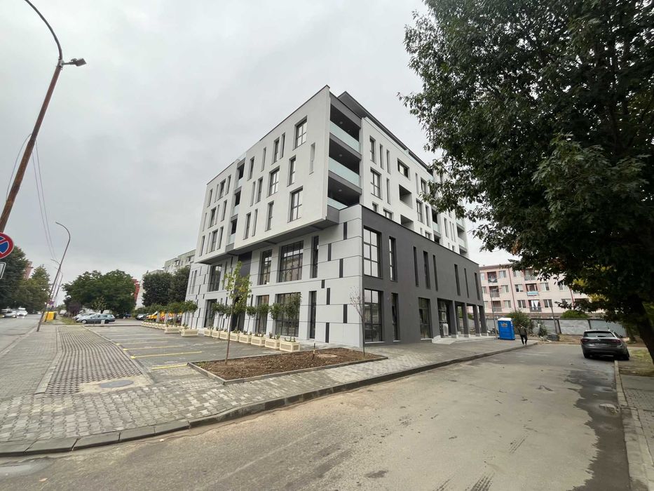 Продава се Двустаен апартамент в Казанлък - 84 кв.м за 1488 €/кв.м - Снимка #1