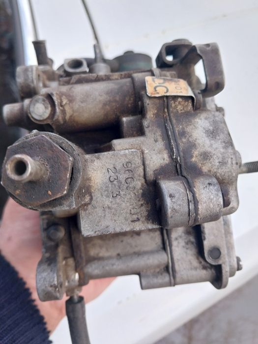 Карбюратор на опель продаю