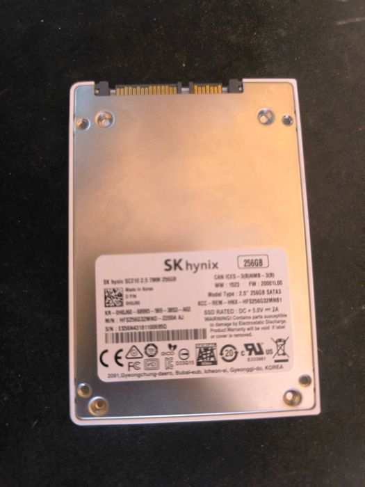 SK hynix SC210 SSD – 256 GB (2.5" SATA III, 7 mm)