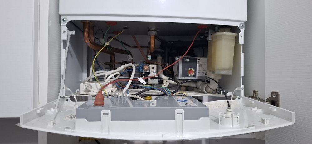 De vanzare centrala termica Boch 24 kw