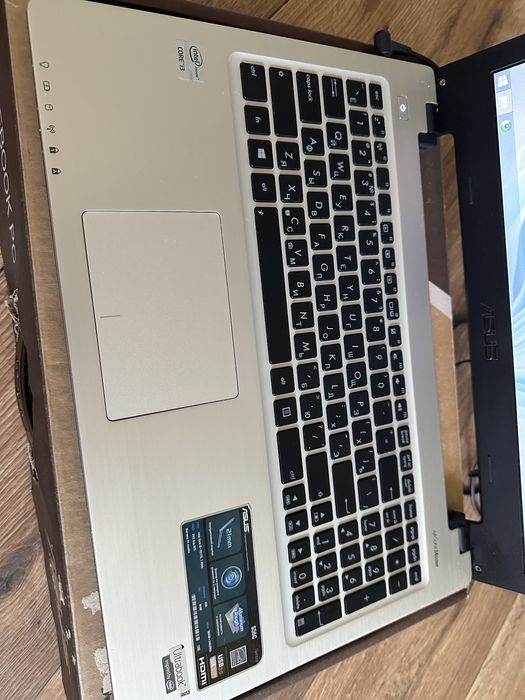 Ноутбук Asus CORE i3 + 8ГБ ОЗУ
