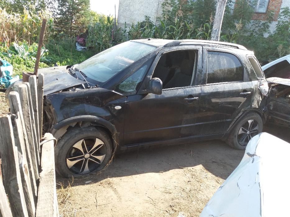 Двери Сузуки  Suzuki cx4
