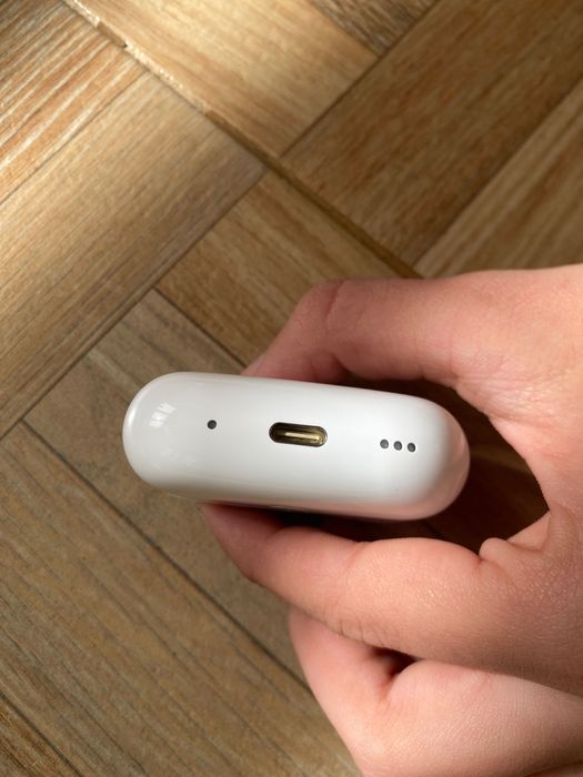 AirPods Pro 2 - слушалки