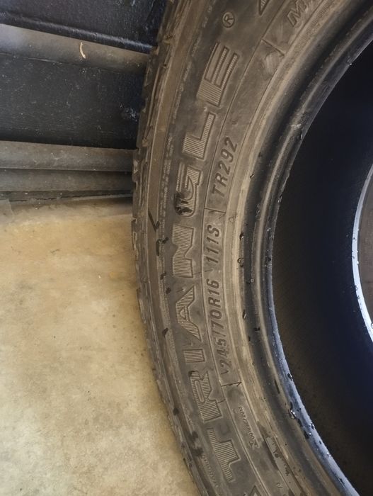 Продам шину 4 шт штука