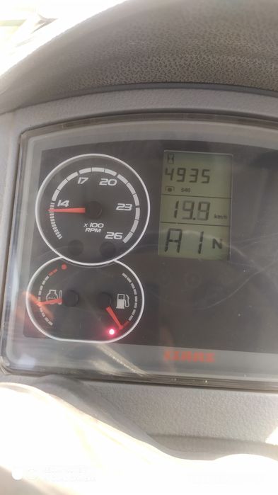 Claas arion 630sotiladi