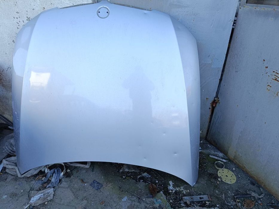 Преден капак за бмв е90 преди фейс