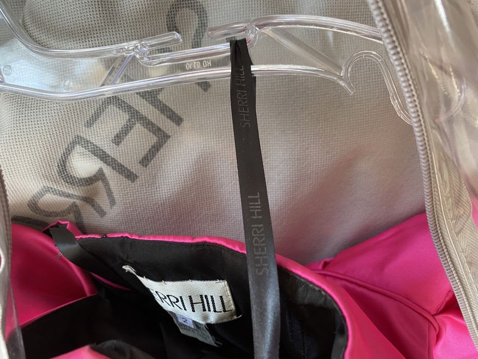 Платье Sherri Hill