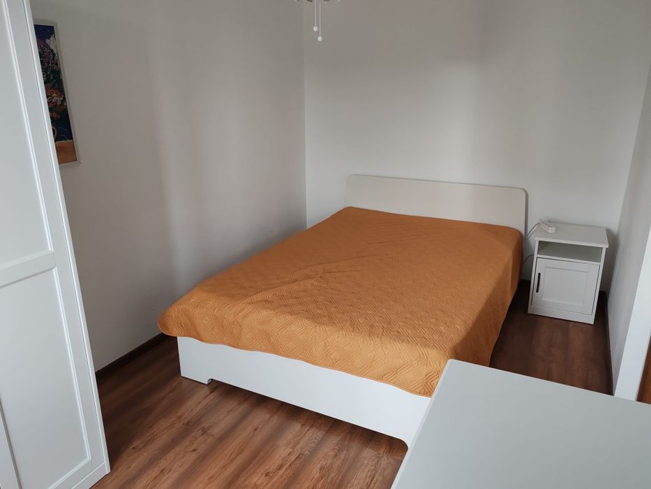Închiriez apartament 2 camere Aleea Steaza