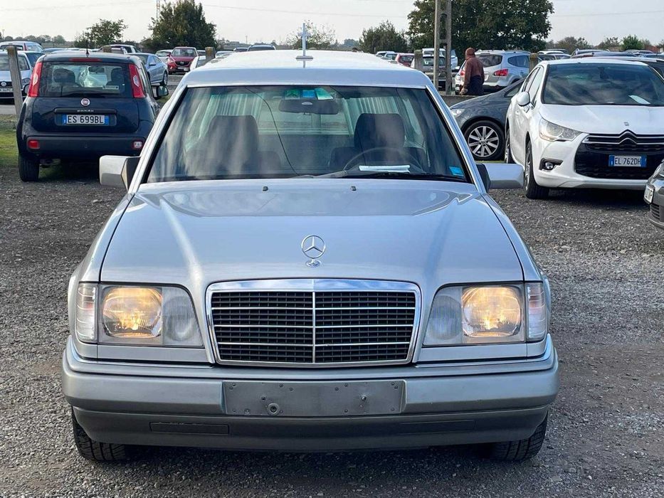 Mercedes 200 W124 2.0 Benzina 109 Cp An 1990 Dric Funerar Timisoara ...