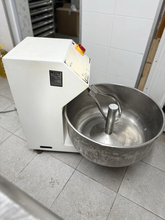 Тестомесачка 35 кг.