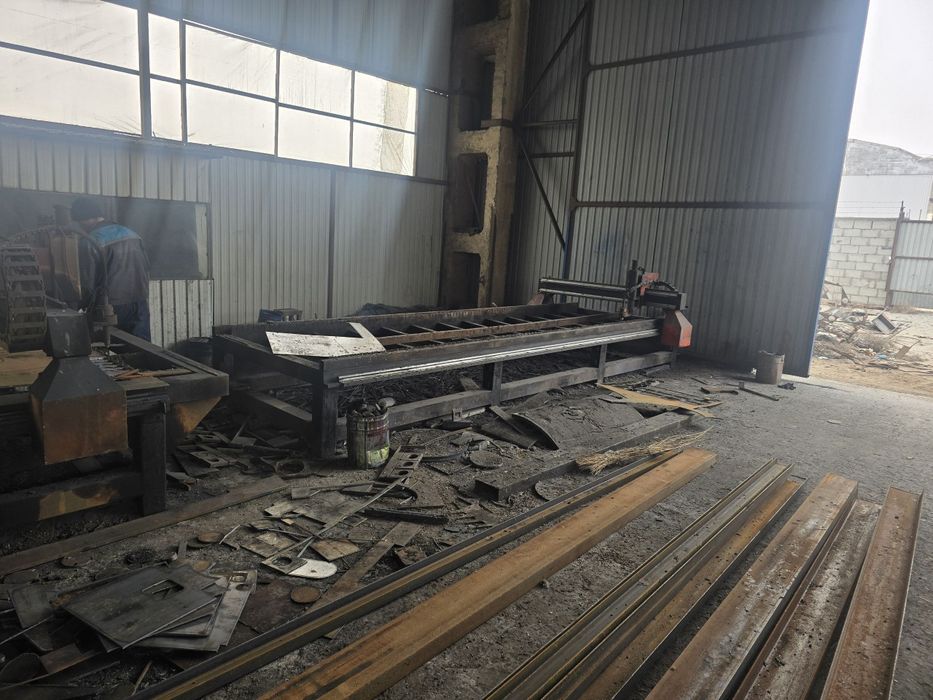 Плазма реска сотилади яхши.    холатда ижлаб    турибди келишилади...