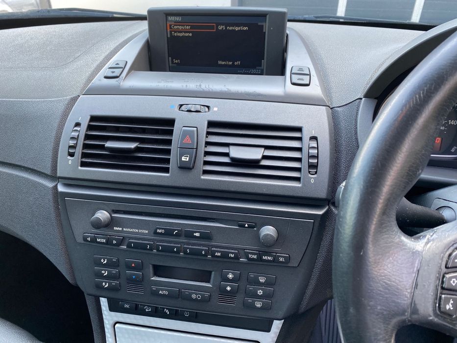 Dezmembrez BMW X3 E83 3.0i M54,Navi,Panoramic,Recaro negru,Xenon