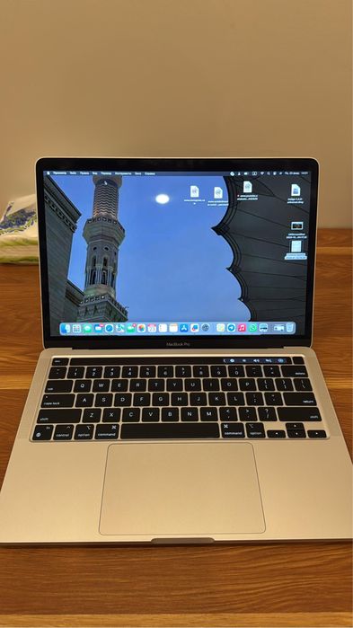 Продам Macbook pro m2 256gig