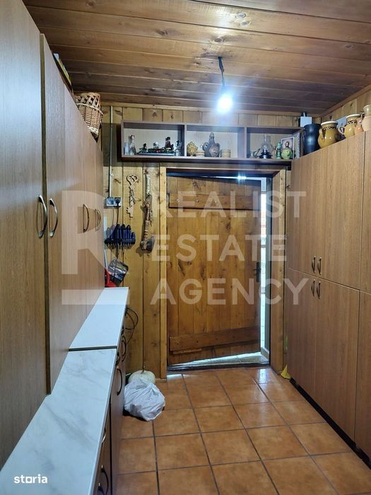 Vilă individuală 430 mp utili, teren 2.000 mp, Iași